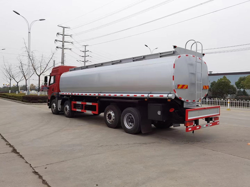 解放前四后六普通液体运输车